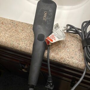 Lange Le vite, straightening brush